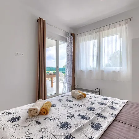 Romeo By Interhome *