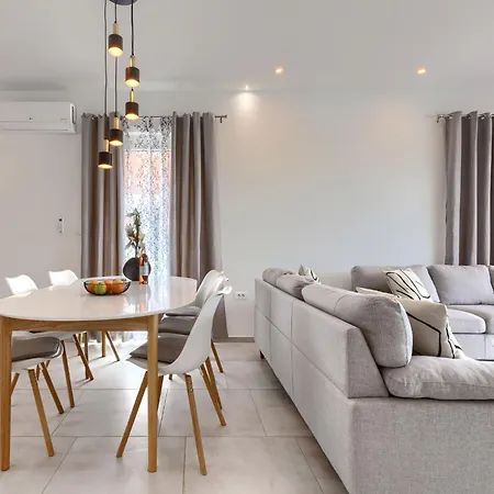 Villa Romeo By Interhome