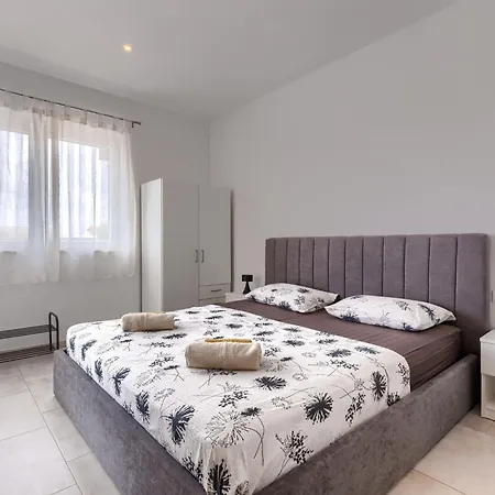 Romeo By Interhome * Vodnjan