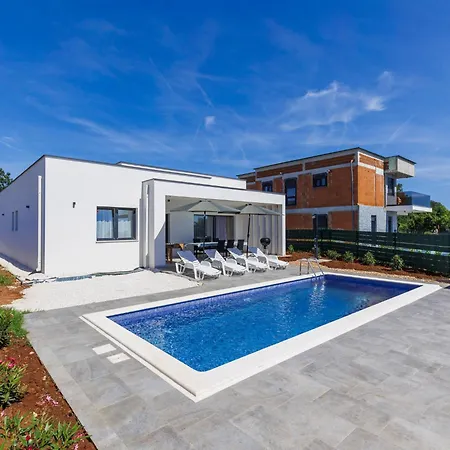 Villa Romeo By Interhome