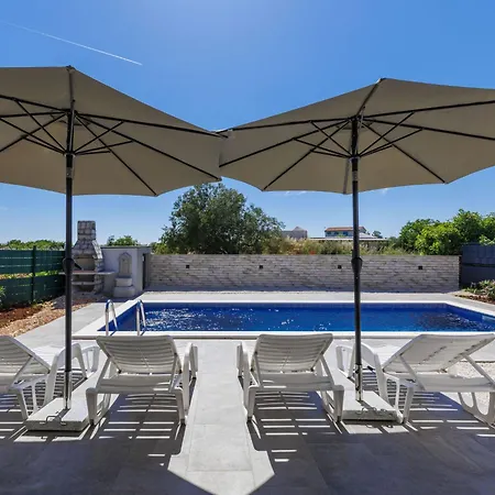 Villa Romeo By Interhome